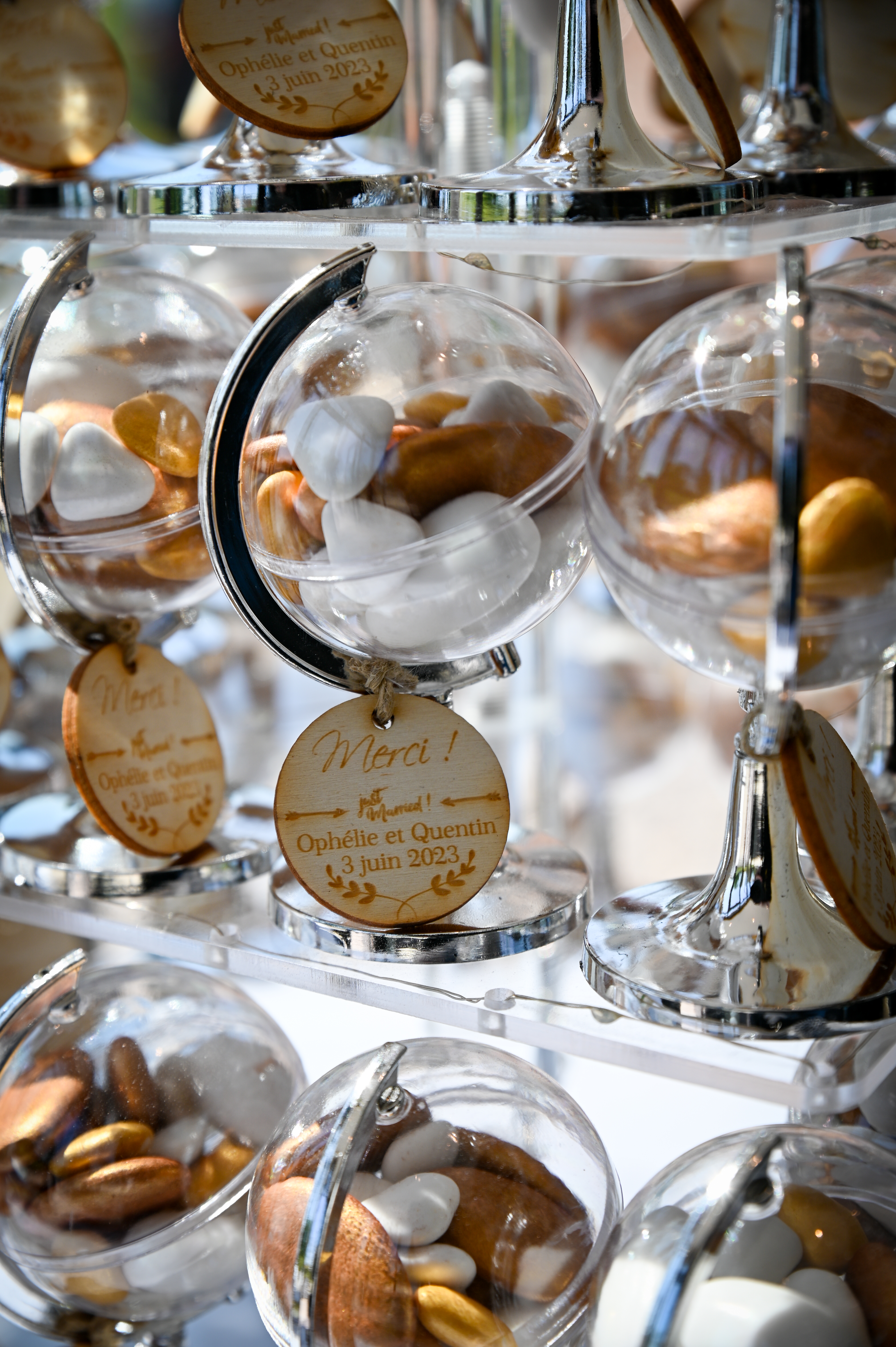 photo boites de dragées cadeaux invités mariage Ophélie et Quentin